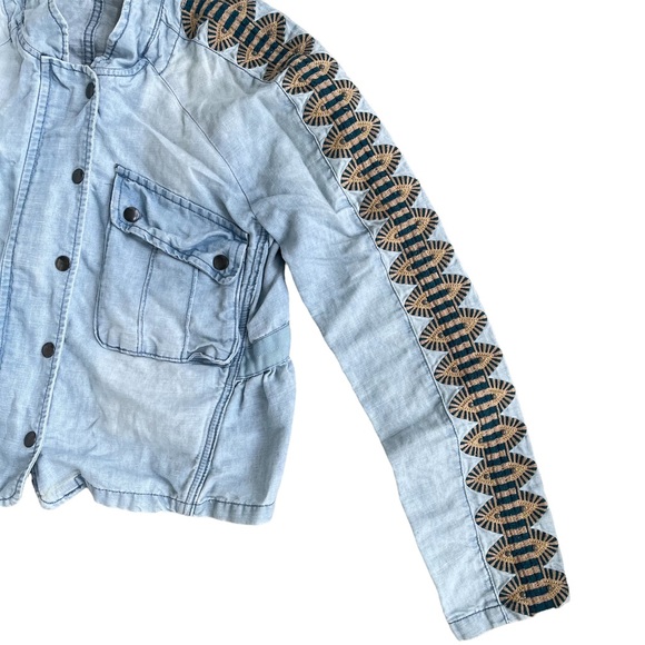 SOLD Free People Embroidered Sleeve Linen Blend Denim Jacket - Picture 2 of 10